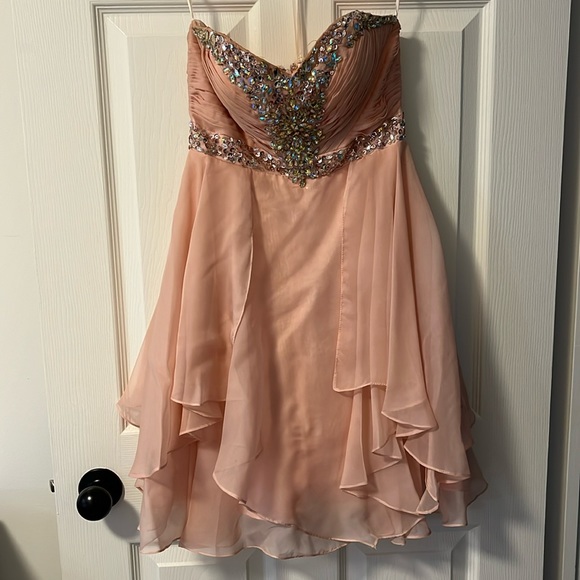Graduation 👩🏻🎓 Prom dress blush pink/ short size 6 (altered) - Picture 1 of 7